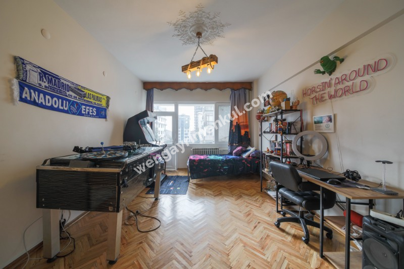 TEK YETKİLİ SUADİYE EMİN ALİ PAŞA’DA 160M² NET SATILIK 4+1 DAİRE
