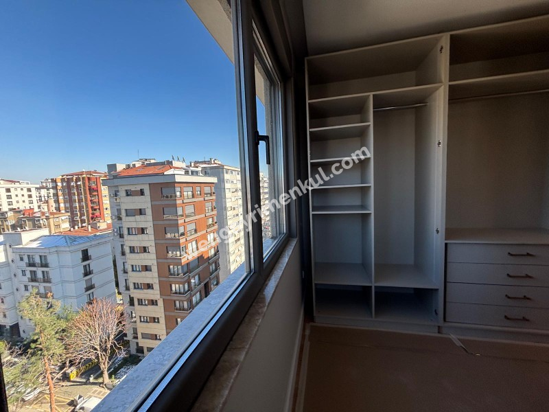 Suadiye 2+1 Satılık kısmi deniz manzaralı