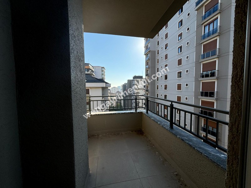 Erenköy Geniş 3+1 Net :110 m2