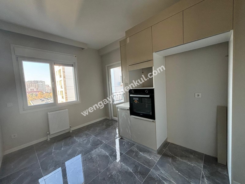 Erenköy Geniş 3+1 Net :110 m2