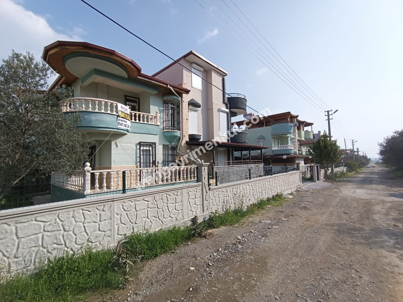 Altınoluk İlyada Sitesinde Dubleks Villa
