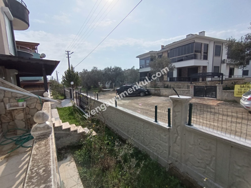Altınoluk İlyada Sitesinde Dubleks Villa