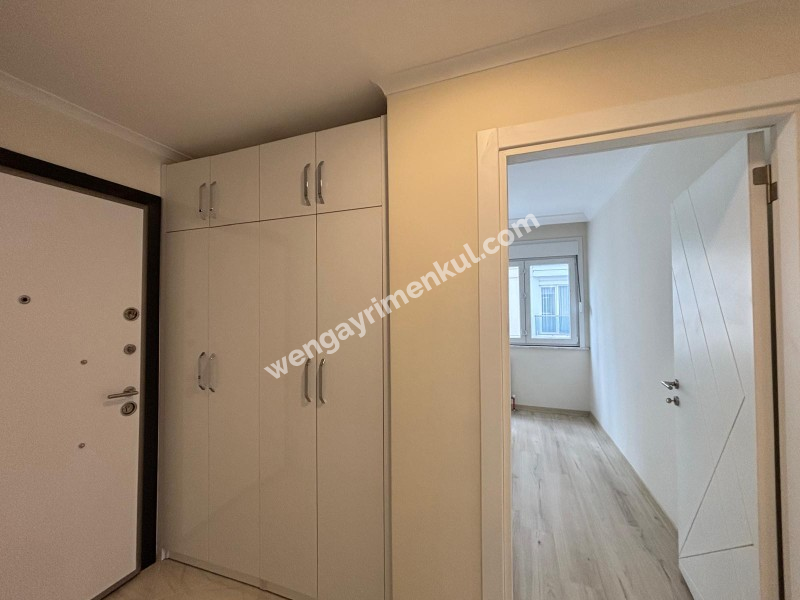 Erenköy Ethemefendi cad Marmaray yanı Geniş 3+1 4 yaşında