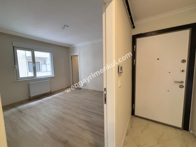 Erenköy Ethemefendi cad Marmaray yanı Geniş 3+1 4 yaşında