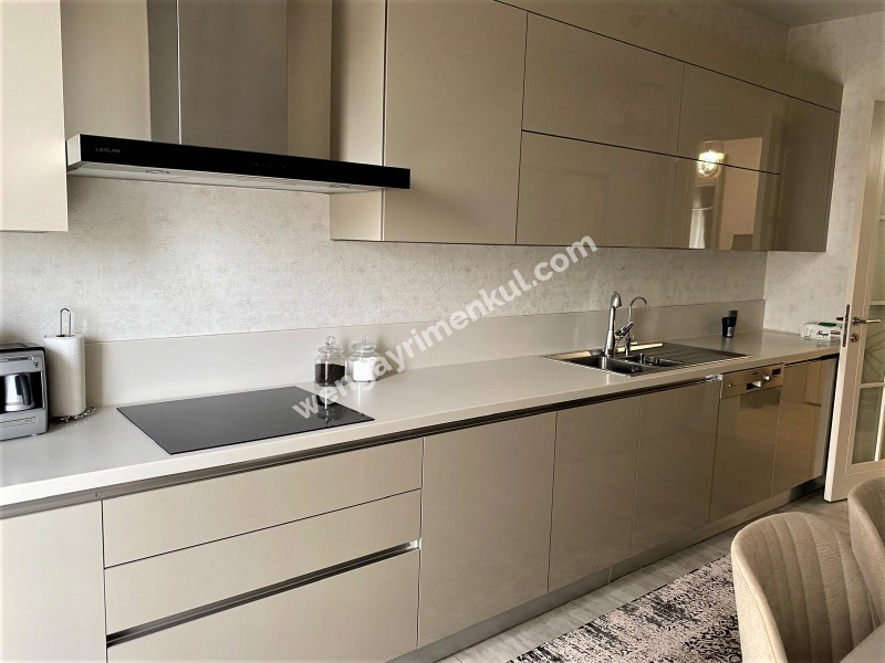 SİNPAŞ FİNANS ŞEHİRDE SATILIK 3+1 DAİRE