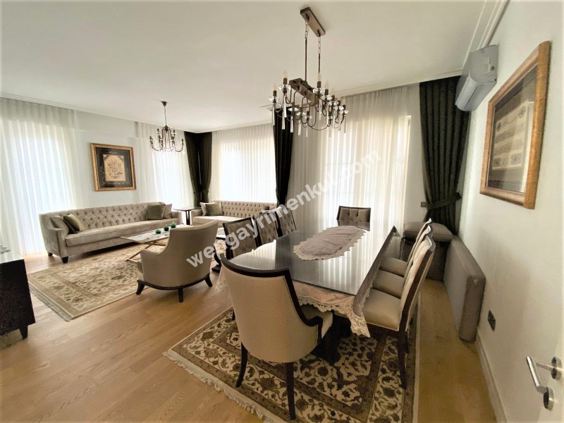 SİNPAŞ FİNANS ŞEHİRDE SATILIK 3+1 DAİRE