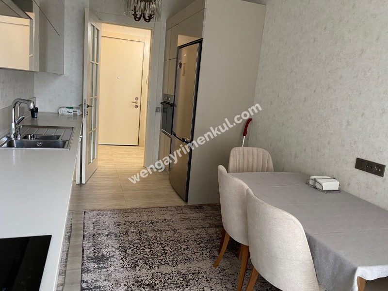 SİNPAŞ FİNANS ŞEHİRDE SATILIK 3+1 DAİRE