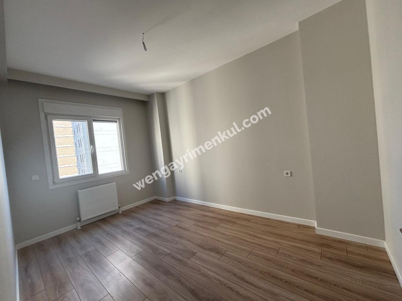 Erenköy Satılık 3+1 Net :110 m2 katta 2 daire