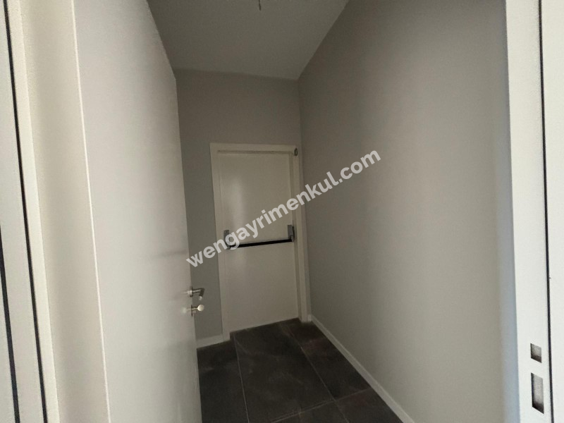 Erenköy Satılık 3+1 Net :110 m2 katta 2 daire