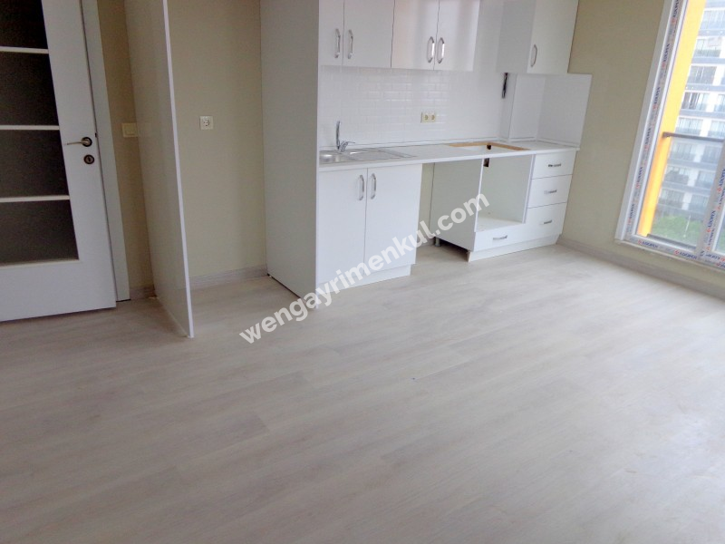 Maltepe Cevizlide Kiralık 2+1 Daire