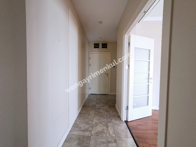 C.BOSTAN'DA BAĞDAT CAD.NE 5.BİNA EB.BANYOLU BALKONLU 3+1 KİRALIK DAİRE