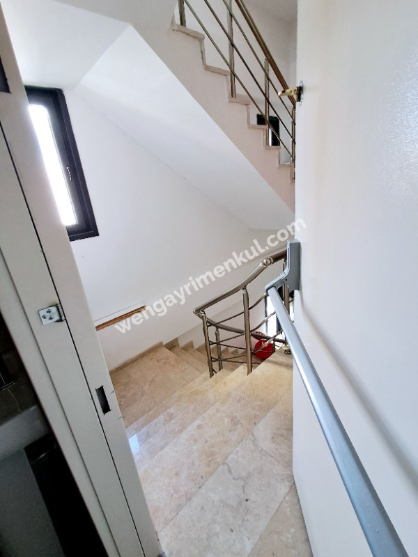 C.BOSTAN'DA BAĞDAT CAD.NE 5.BİNA EB.BANYOLU BALKONLU 3+1 KİRALIK DAİRE