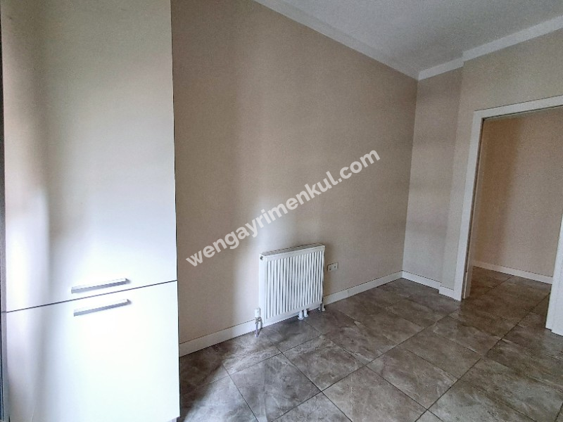 C.BOSTAN'DA BAĞDAT CAD.NE 5.BİNA EB.BANYOLU BALKONLU 3+1 KİRALIK DAİRE