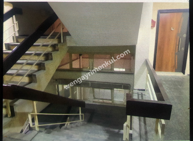 Konak’da 3odalı Ofis Satılık
