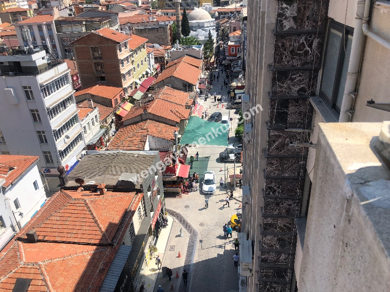 Konak’da 3odalı Ofis Satılık