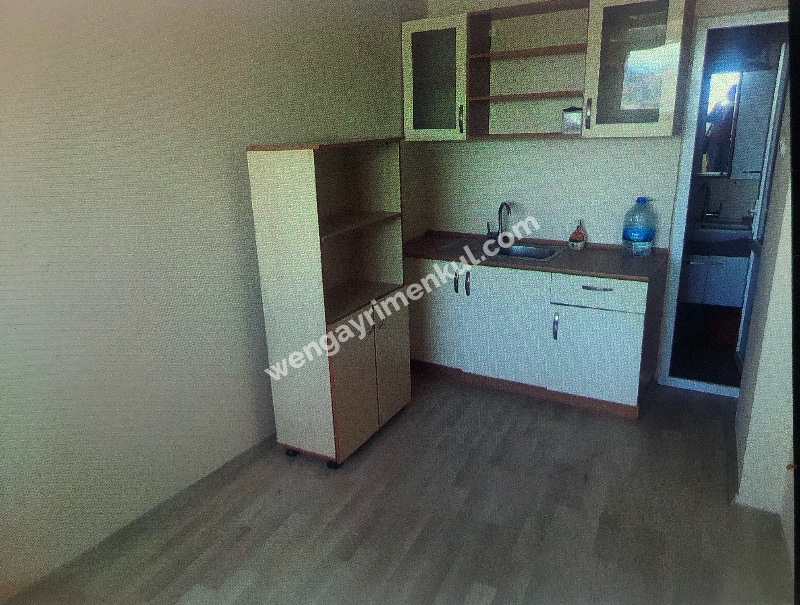 Konak’da 3odalı Ofis Satılık