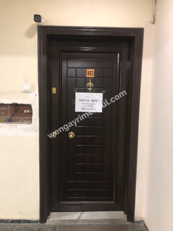 Konak’da 3odalı Ofis Satılık