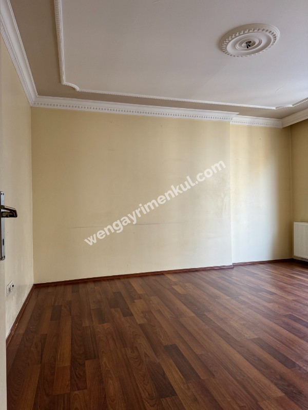 Zümrütevler Metro Yakını BOŞ DAİRE Güney Cephe Kat Mülkiyetli