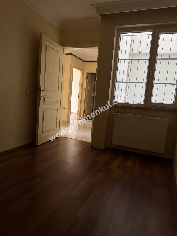 Zümrütevler Metro Yakını BOŞ DAİRE Güney Cephe Kat Mülkiyetli