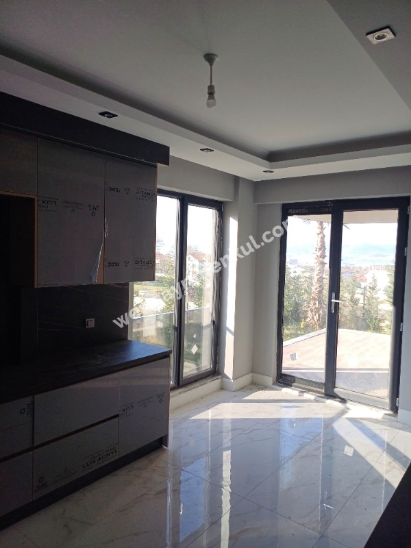 YENİKÖYDE 4+1 DENİZ MANZARALI VİLLA