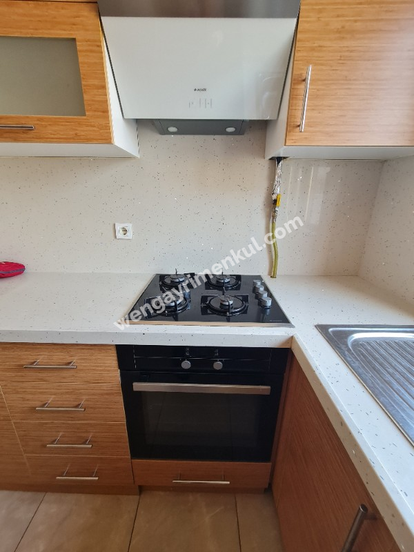 Küçükyalı Metronun Yanı Yeni Bina 3+1 Lüks Satılık Dubleks Daire