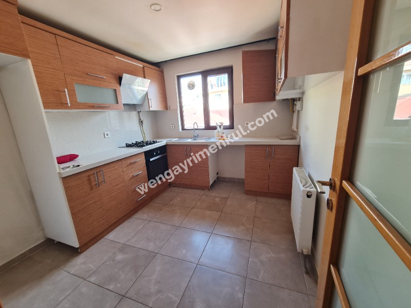 Küçükyalı Metronun Yanı Yeni Bina 3+1 Lüks Satılık Dubleks Daire