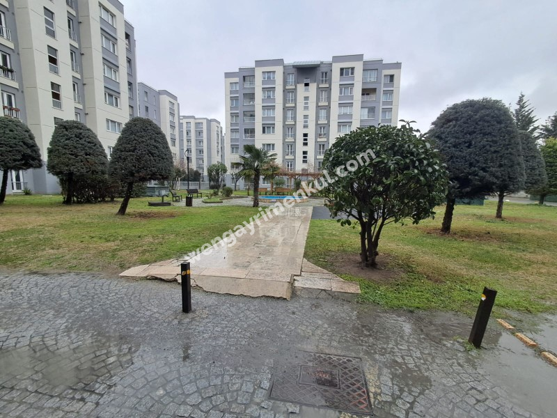 SEFAKÖY KİPTAŞ EVLERİNDE SATILIK 2+1 TAŞINMAYA HAZIR DAİRE