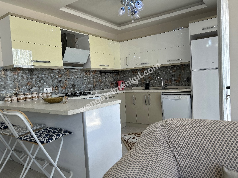 Çeşme Reisdere ‘de Sezonluk Kiralık Lüks Eşyalı 2+1 Daire