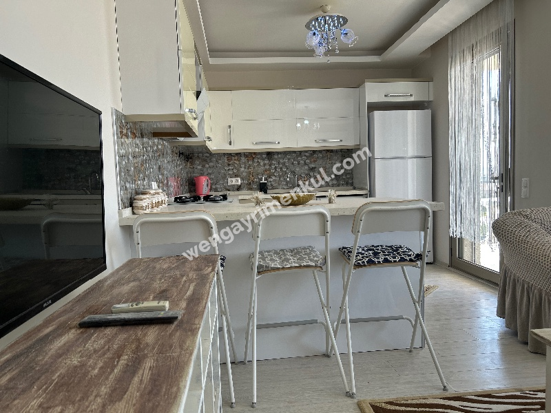 Çeşme Reisdere ‘de Sezonluk Kiralık Lüks Eşyalı 2+1 Daire