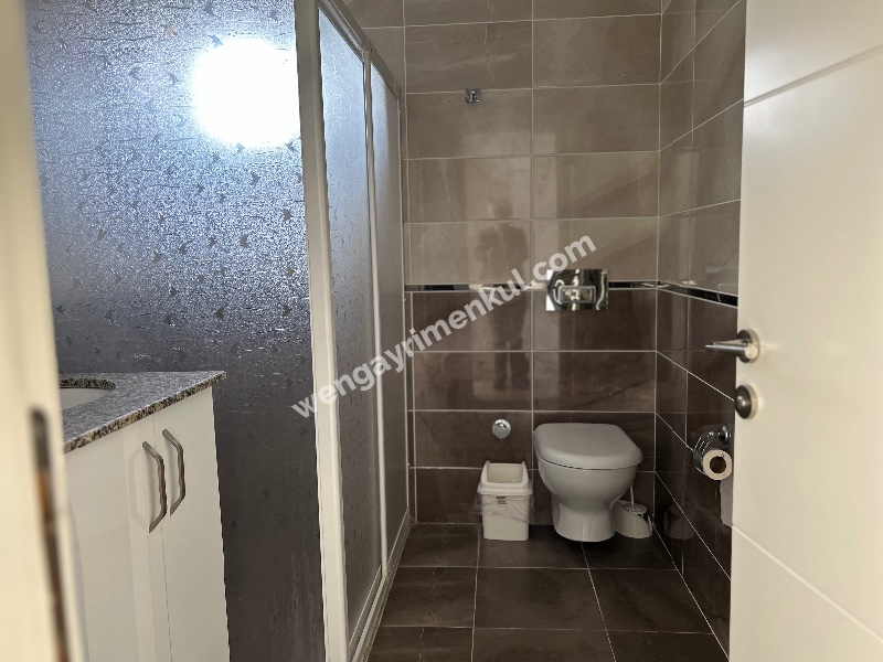 Çeşme Alaçatı ‘da  Sezonluk Kiralık Turizm Konaklama Sertifikalı 5+2 Havuzlu Triplex Villa