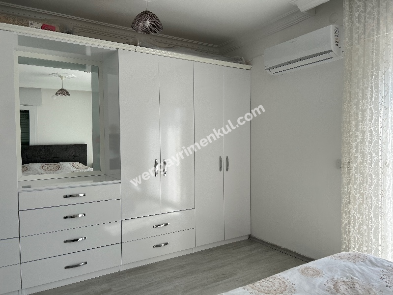 Çeşme Alaçatı ‘da  Sezonluk Kiralık Turizm Konaklama Sertifikalı 5+2 Havuzlu Triplex Villa
