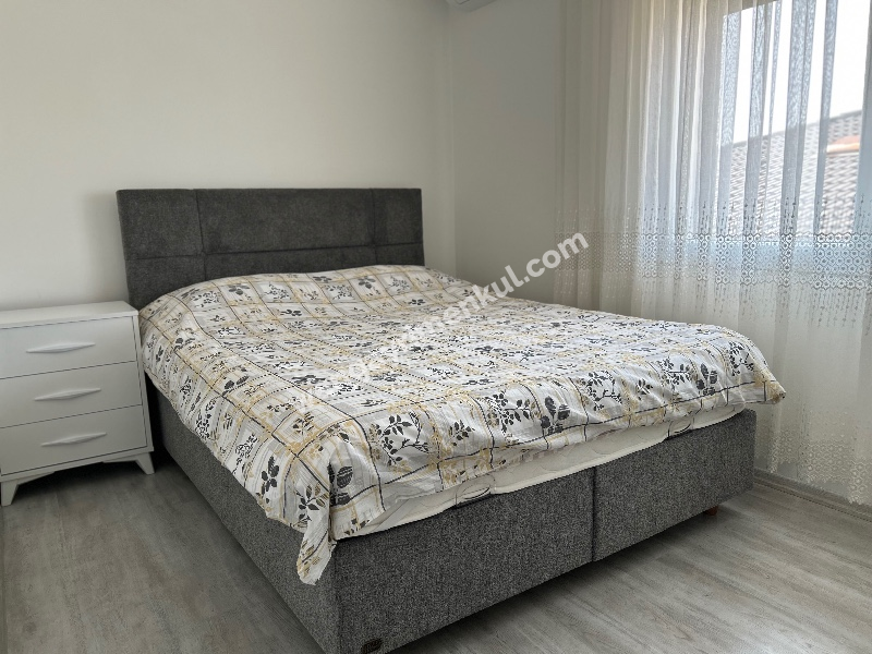 Çeşme Alaçatı ‘da  Sezonluk Kiralık Turizm Konaklama Sertifikalı 5+2 Havuzlu Triplex Villa