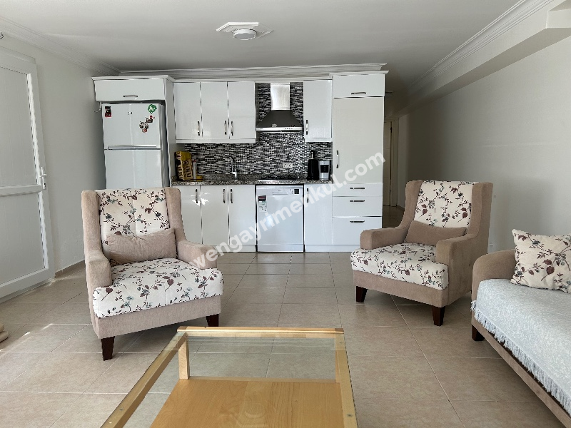 Çeşme Alaçatı ‘da  Sezonluk Kiralık Turizm Konaklama Sertifikalı 5+2 Havuzlu Triplex Villa