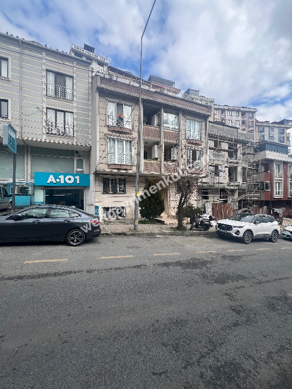 Ferman Caddesi’nde Geniş 2 + 1 Satılık Daire
