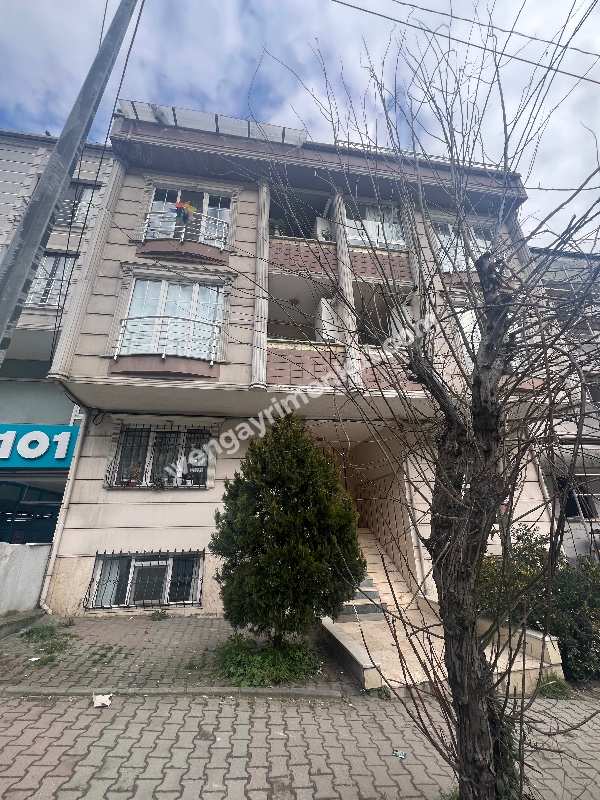Ferman Caddesi’nde Geniş 2 + 1 Satılık Daire