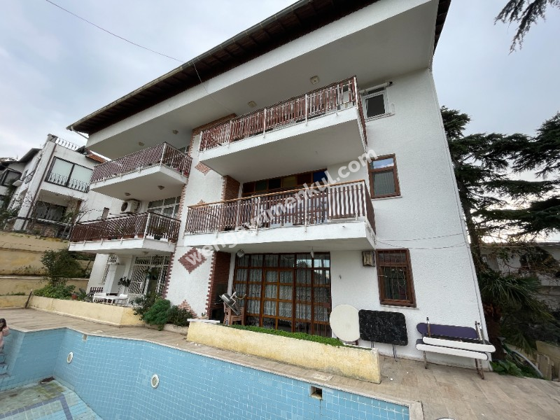 Büyükada 'da muhtesem manzaralı 3+1