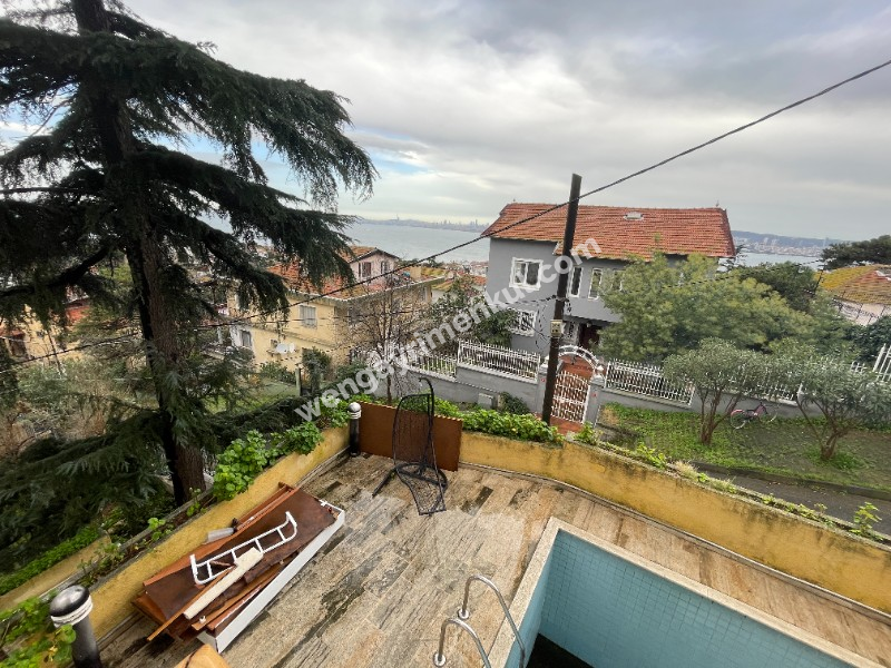 Büyükada 'da muhtesem manzaralı 3+1