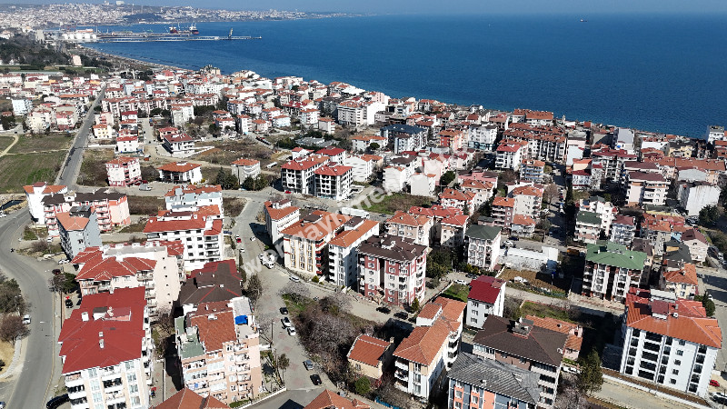 DENİZE 450 METRE UZAKLIKTA TEKİRDAĞ ALTINOVADA SATILIK 2+1 DAİRE