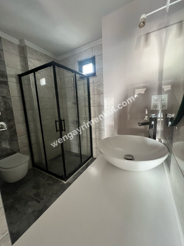 DENİZ ADALAR VE ŞEHİR MANZARASI FULL MARMARA'DA SATILIK 4,5+1DBX