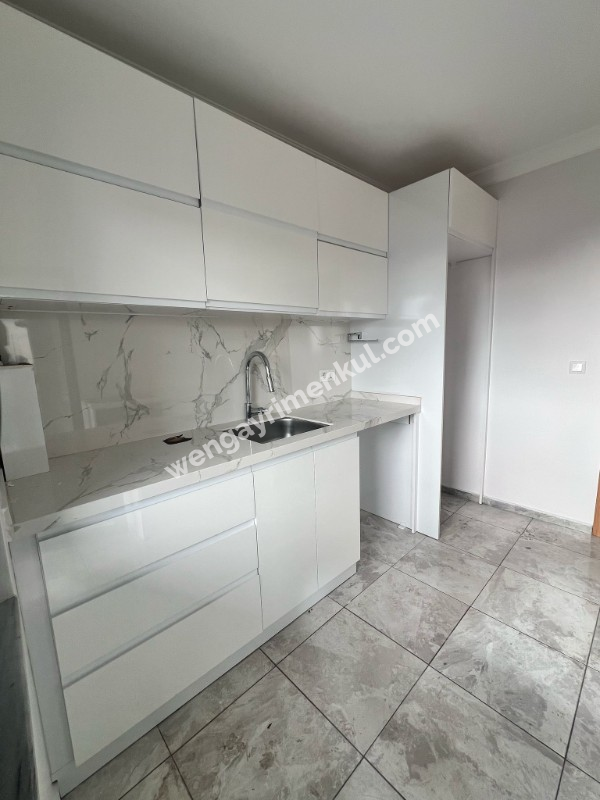 DENİZ ADALAR VE ŞEHİR MANZARASI FULL MARMARA'DA SATILIK 4,5+1DBX