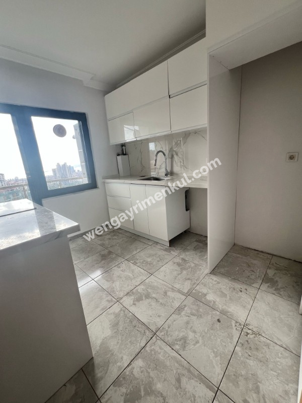 DENİZ ADALAR VE ŞEHİR MANZARASI FULL MARMARA'DA SATILIK 4,5+1DBX