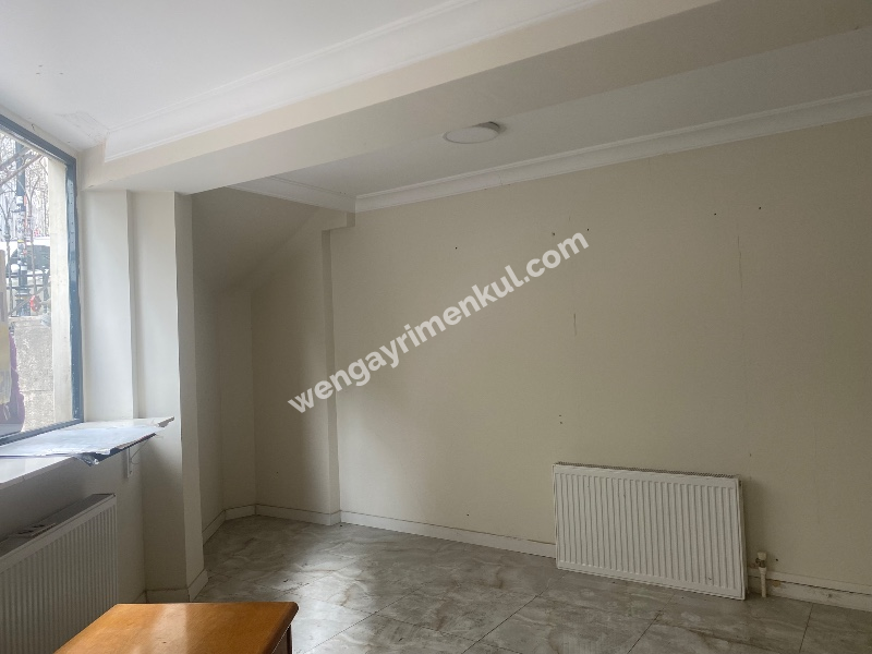 HÜSREV GEREDE CADDESİNDE 60m2 DEPOLU DÜKKAN MAĞAZA