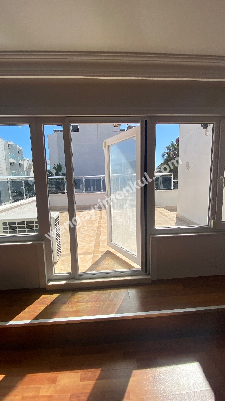 Antalya konyaaltı sahile 150 metre uzaklıkta kiralık 3 + 1