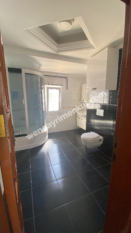 Antalya konyaaltı sahile 150 metre uzaklıkta kiralık 3 + 1