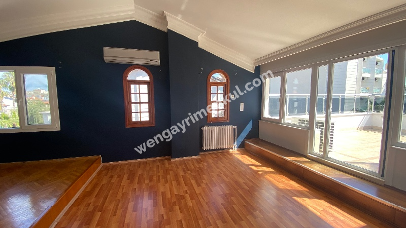 Antalya konyaaltı sahile 150 metre uzaklıkta kiralık 3 + 1