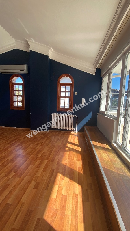 Antalya konyaaltı sahile 150 metre uzaklıkta kiralık 3 + 1