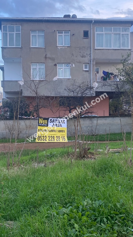 Ataşehir de ticari ve konut imarlı Arsa