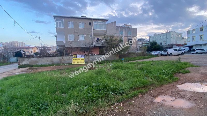 Ataşehir de ticari ve konut imarlı Arsa