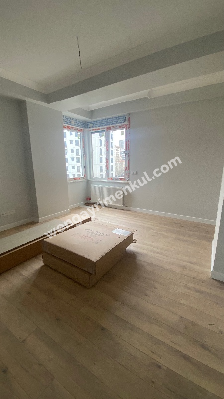 Caddebostan İskele Sokak’ta satılık 3+1