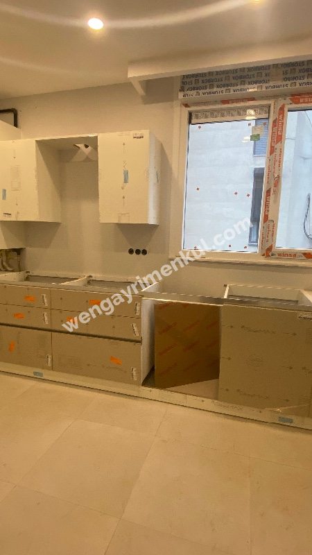 Caddebostan İskele Sokak’ta satılık 3+1